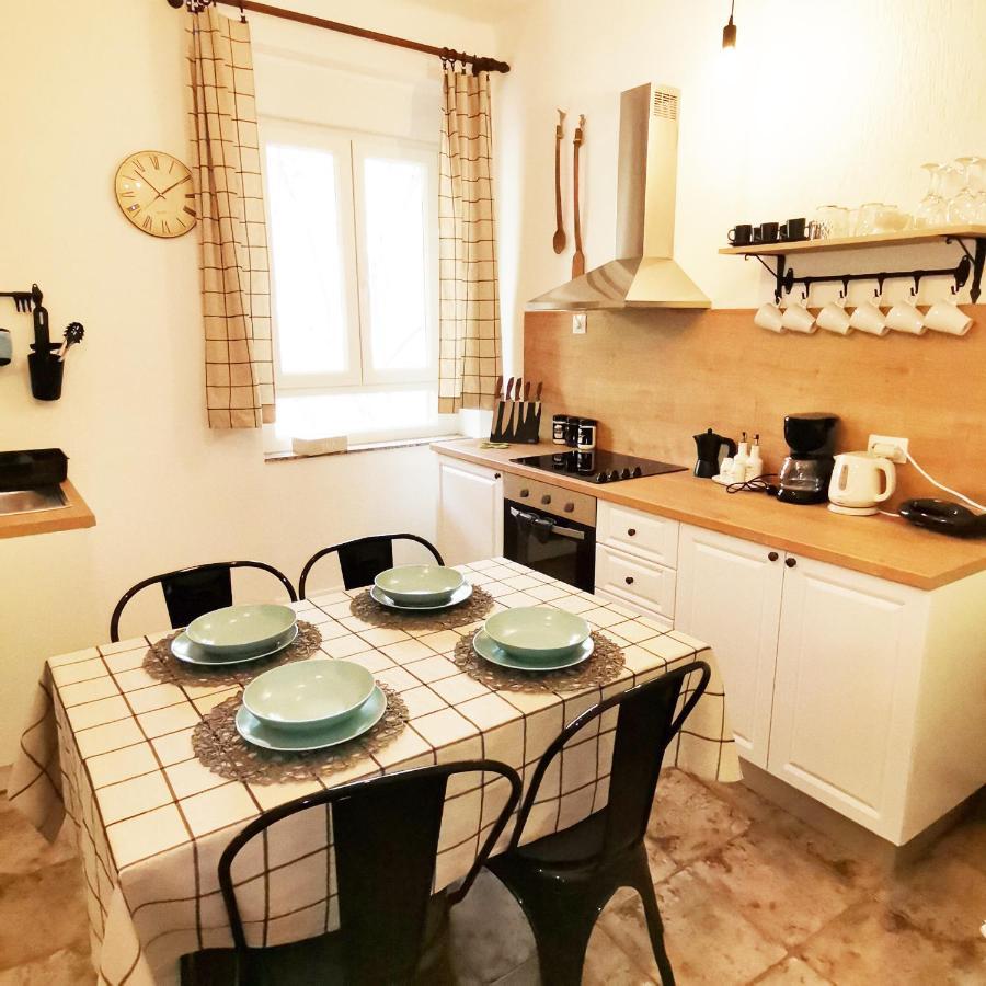 Apartman Flavia Риека Экстерьер фото
